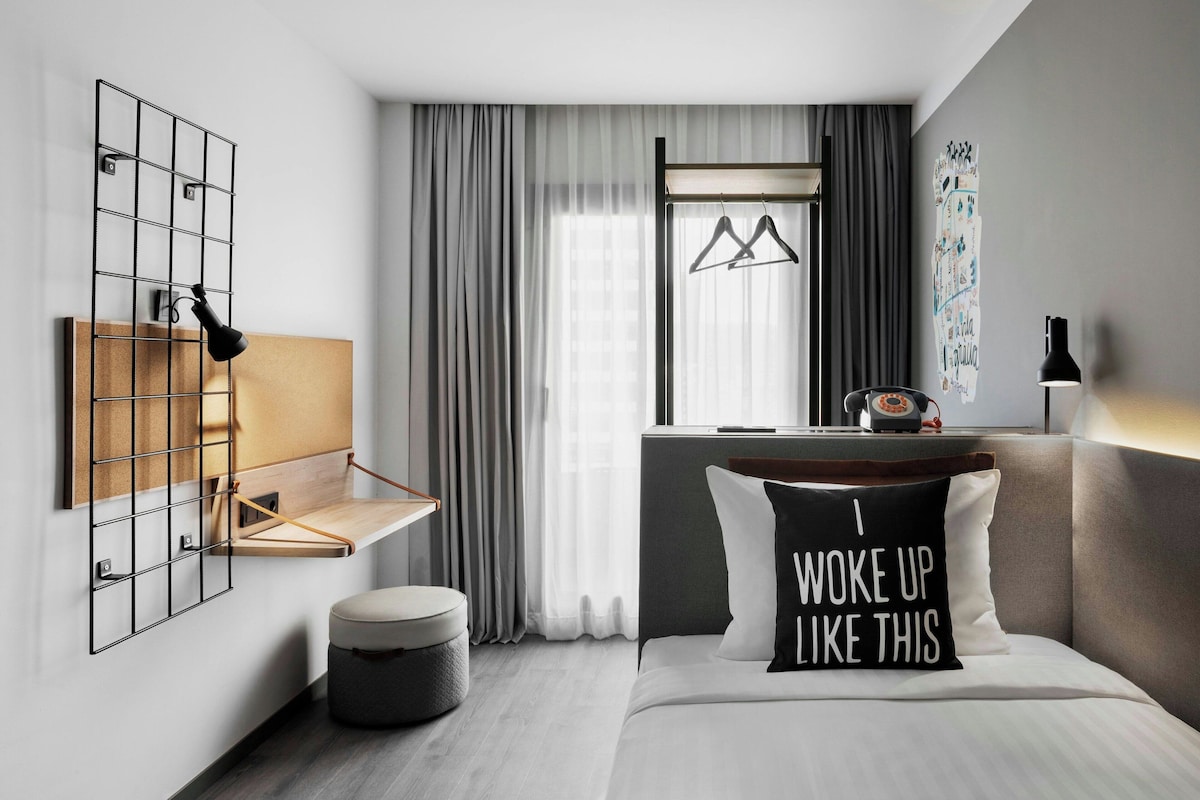 Moxy Barcelona property photograph